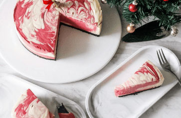 No-Bake Red Velvet Cheesecake
